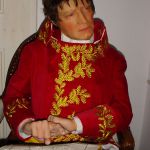 Mann in Rot Mann in historischer Kleidung